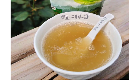 春日出游，保溫杯里面放什么最好，二月風有機野生葛根粉陪你潤養(yǎng)全程